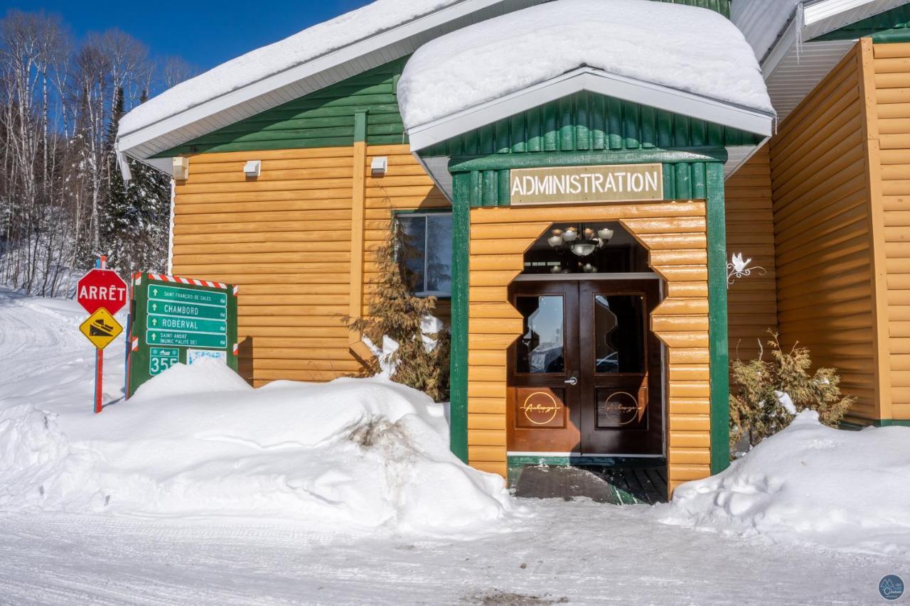 Auberge Eva Lac-Bouchette Zewnętrze zdjęcie